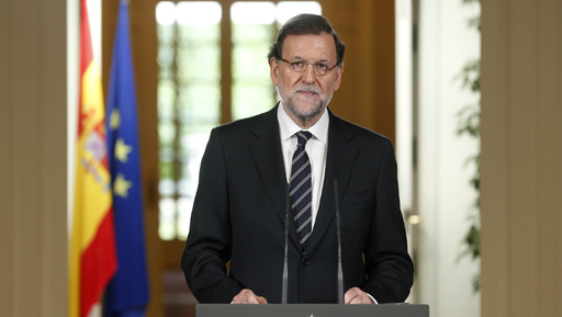 2/06/2014. El presidente del Gobierno, Mariano Rajoy, en una declaración institucional, comunica la decisión del Rey de abdicar