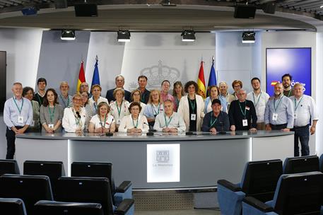 4/05/2026. Visitas del programa Moncloa Abierta. Participantes en el programa Moncloa Abierta, en la sala de prensa de la Secretaría de Esta...