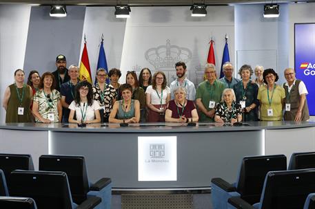 4/06/2026. Participantes en el programa Moncloa Abierta, en la sala de prensa de la Secretaría de Estado de Comunicación