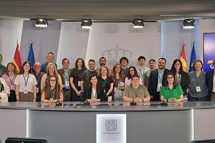 23/04/2026. Visitas del programa Moncloa Abierta. Participantes en el programa Moncloa Abierta, en la sala de prensa de la Secretaría de Est...