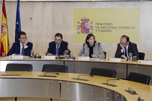 Reyes Maroto y Luis Planas, durante la reunión