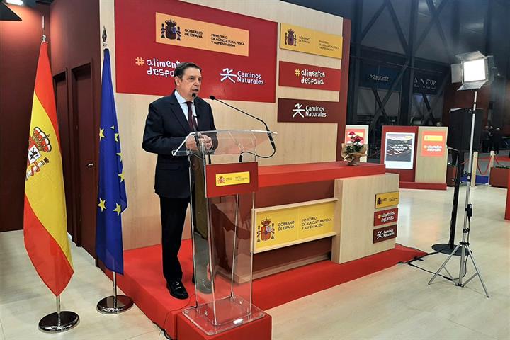 El ministro Luis Planas, en el estand institucional del MAPA en FITUR