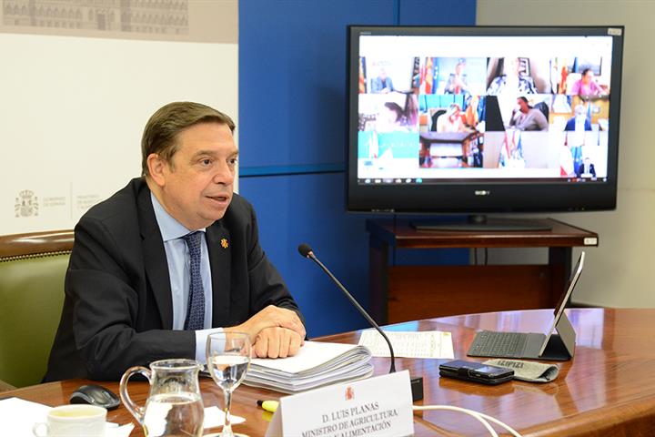 El ministro Luis Planas durante el Consejo consultivo de política pesquera El ministro Luis Planas durante el Consejo consultivo de política pesquera