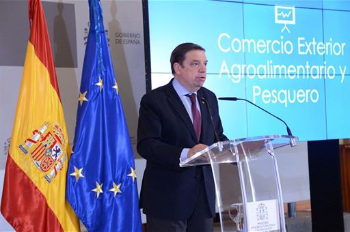 El ministro Planas durante la presentación