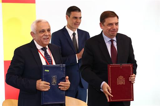 El ministro de Agricultura, Pesca y Alimentación, Luis Planas, y su homólogo rumano, Petre Daea