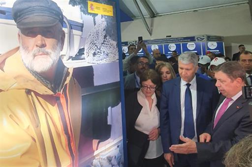 El ministro de Agricultura, Pesca y Alimentación, Luis Planas, visita al Salón Halieutis, en Agadir (Marruecos)