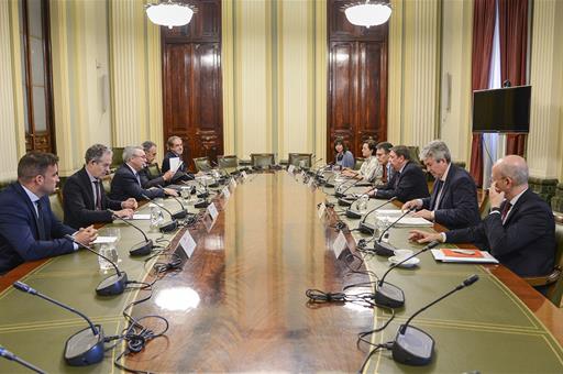 Reunión de Planas con la Federación Española de Asociaciones de Productores Exportadores de Frutas y Hortalizas y con Freshuelva