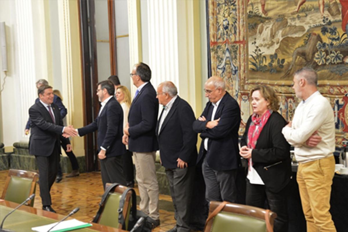 El ministro de Agricultura, Pesca y Alimentación, Luis Planas, se reúne con las organizaciones profesionales agrarias