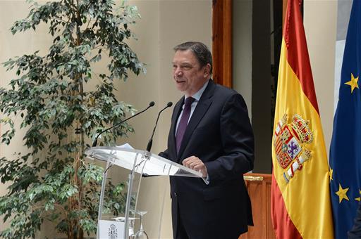 El ministro de Agricultura, Pesca y Alimentación, Luis Planas, durante la presentación del libro del diplomático