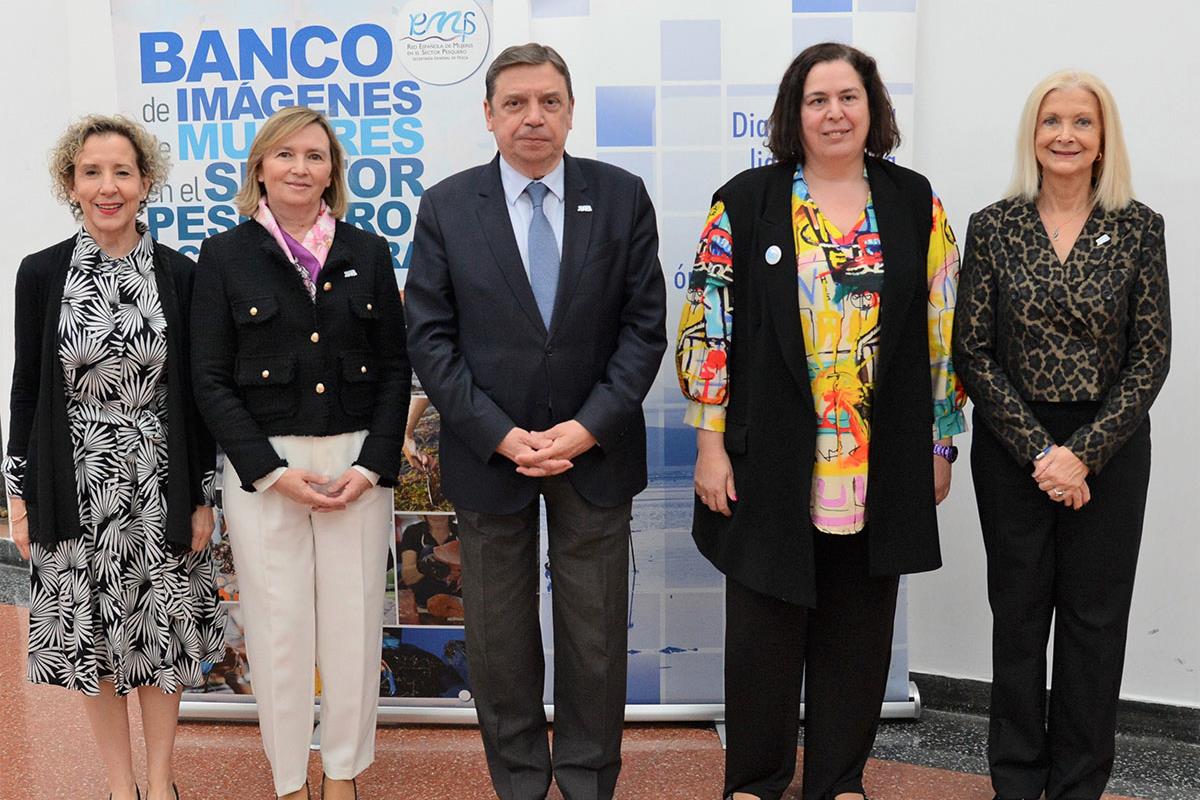 El ministro de Agricultura, Pesca y Alimentación en la inauguración de la jornada 