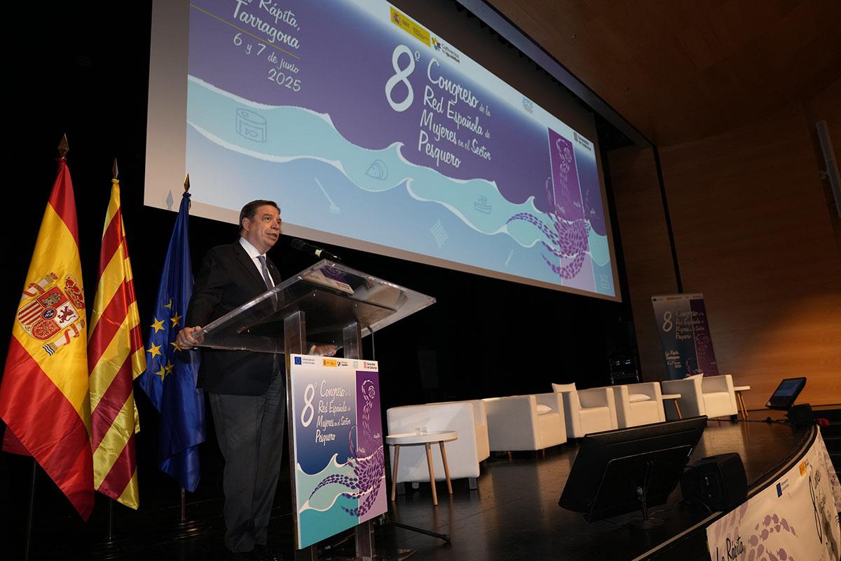 El ministro de Agricultura, Pesca y Alimentación, Luis Planas, durante su intervención en el VIII Congreso de la Red española