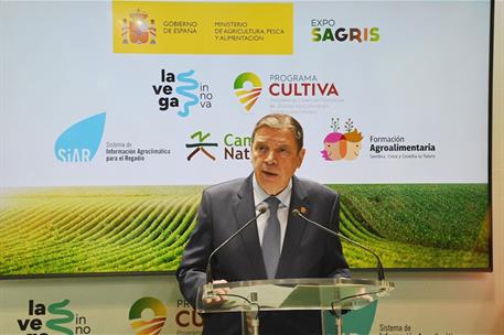 El ministro de Agricultura, Pesca y Alimentación, Luis Planas, durante la inauguración de la primera edición de Expo Sagris