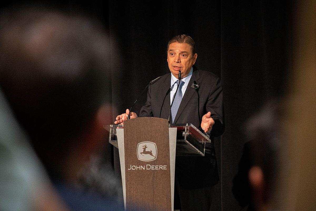 El ministro de Agricultura, Pesca y Alimentación, Luis Planas, durante su intervención