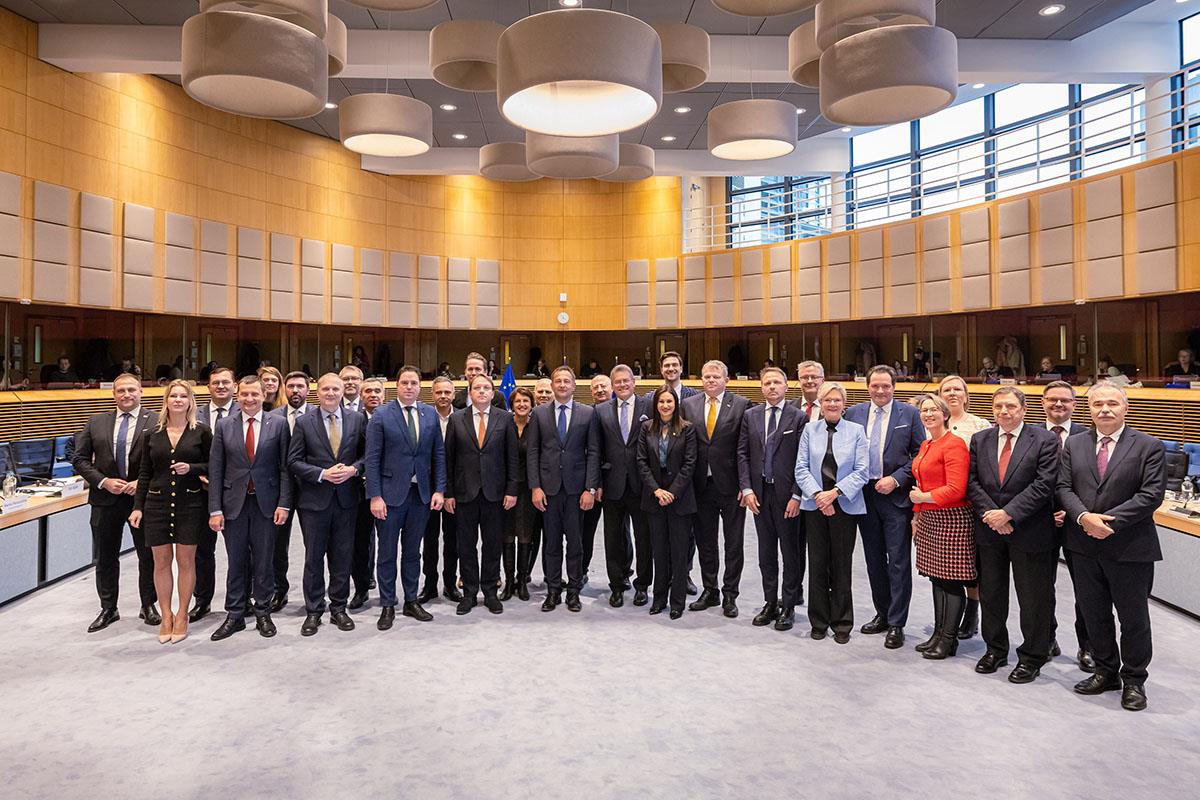 Foto de grupo del Consejo extraordinario de Ministros de Agricultura de la Unión Europea