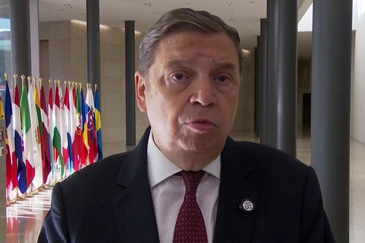 El ministro de Agricultura, Pesca y Alimentación, Luis Planas, durante su asistencia a la reunión