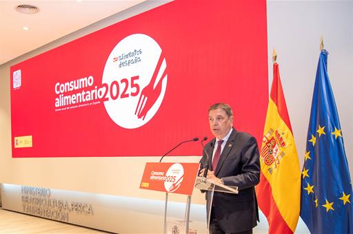 El ministro de Agricultura, Pesca y Alimentación, Luis Planas, presenta el informe anual de consumo alimentario de 2025
