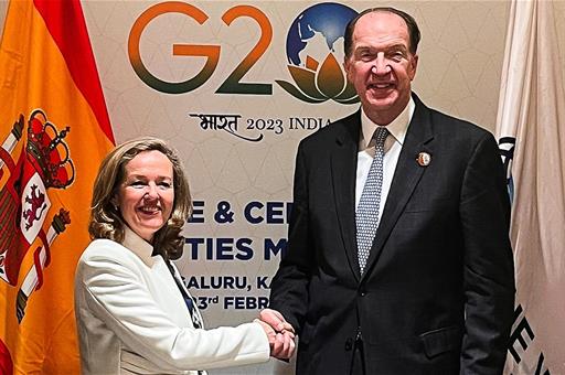 La vicepresidenta primera, Nadia Calviño, y el presidente del Grupo Banco Mundial, David Malpass