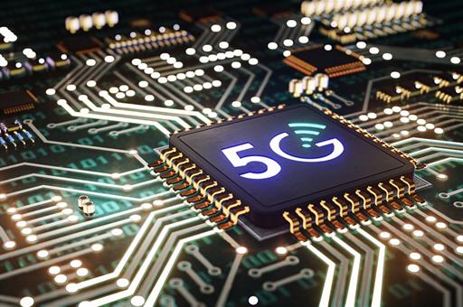 Circuito integrado con el logo del 5G