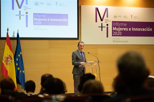 9/03/2020. Pedro Duque ha presentado el primer informe 'Mujeres e Innovación'