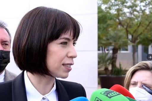 La ministra Diana Morant anuncia la convocatoria ante los medios de comunicación