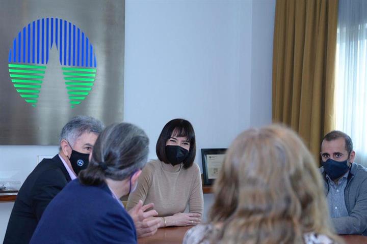 Diana Morant durante la visita