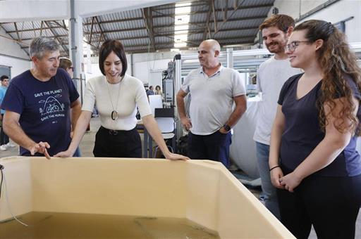 Diana Morant visita la Unidad Mixta en Tecnología para Estudios Marinos