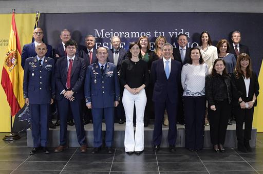 La ministra de Ciencia e Inovación, Diana Morant, junto a los participantes en la reunión.