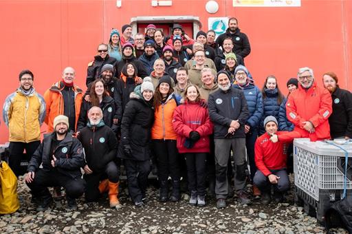 10/02/2025. Minister Diana Morant visits the 'Juan Carlos I' Spanish Antarctic Base. The Minister for Science, Innovation and Universities, ...