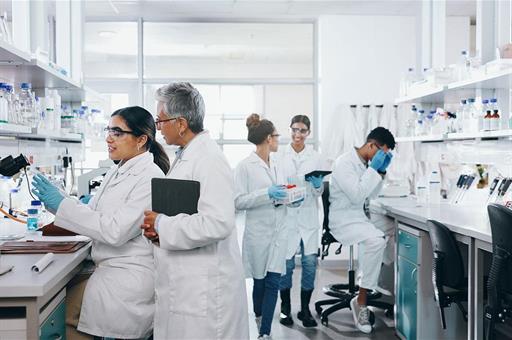 Investigadoras en un laboratorio