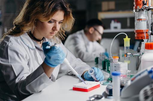 Imagen del artículo Ciencia, Innovación y Universidades destina más de 42 millones de euros a consolidar la carrera de 221 investigadores e investigadoras