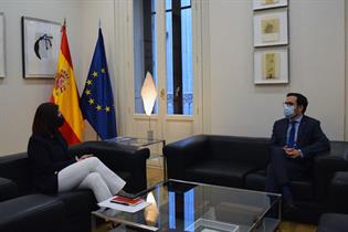 El ministro Garzón, reunido con la presidenta de la CNMC, Cani Fernández
