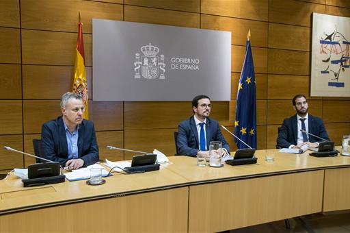 Alberto Garzón durante la videoconferencia