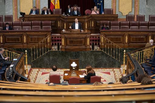 El ministro Alberto Garzón comparece ante el Pleno del Congreso de los Diputados.