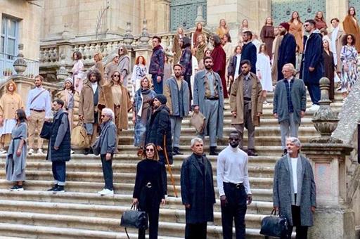 Desfile de Adolfo Domínguez en Santiago de Compostela