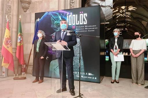 El ministro José Manuel Rodríguez Uribes, durante el acto de inauguración de la exposición