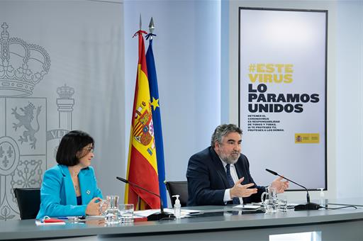 El ministro de Cultura y Deporte, José Manuel Rodríguez Uribes, y la ministra de Sanidad, Carolina Darias