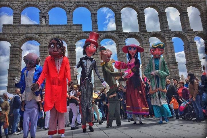 Un espectáculo de Titirimundi en Segovia
