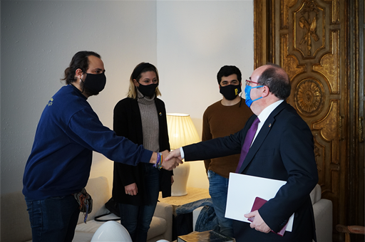 Miquel Iceta junto a los representantes del Consejo de la Juventud de España