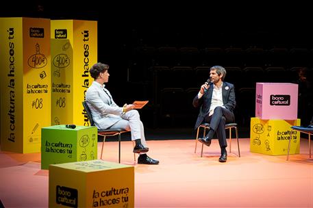 El ministro de Cultura, Ernest Urtasun, durante la presentación del Bono Cultural Joven.