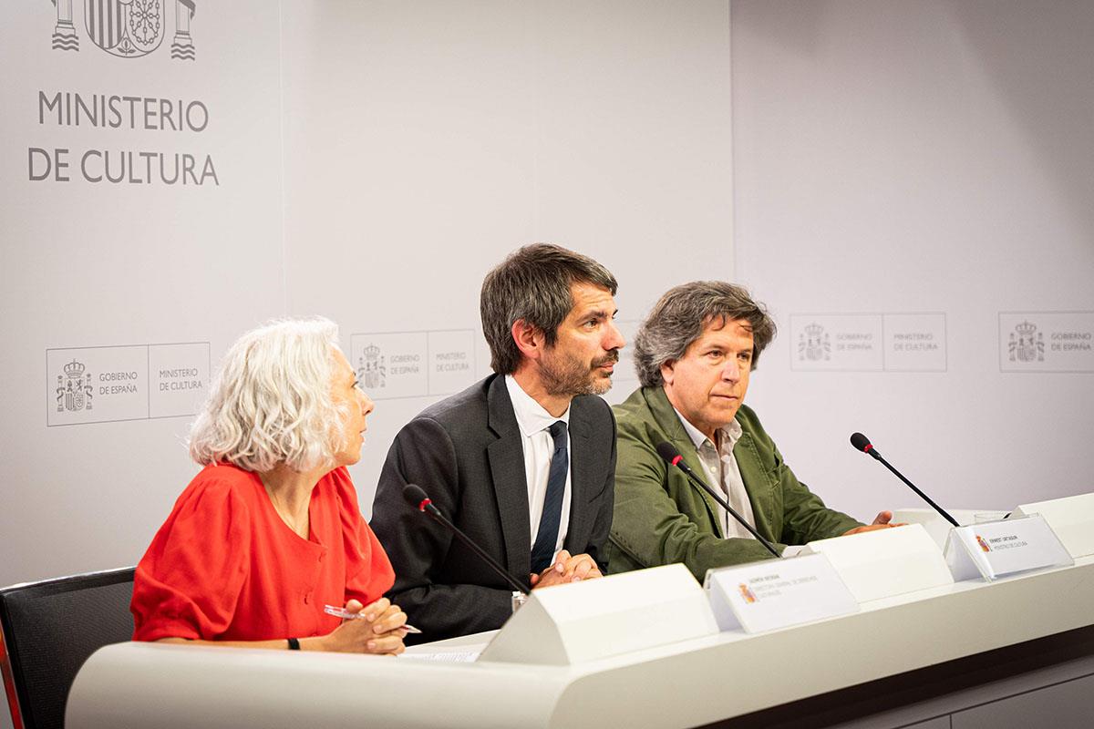 El ministro de Cultura, Ernest Urtasun, durante la presentación del programa 'Cine Vecino'
