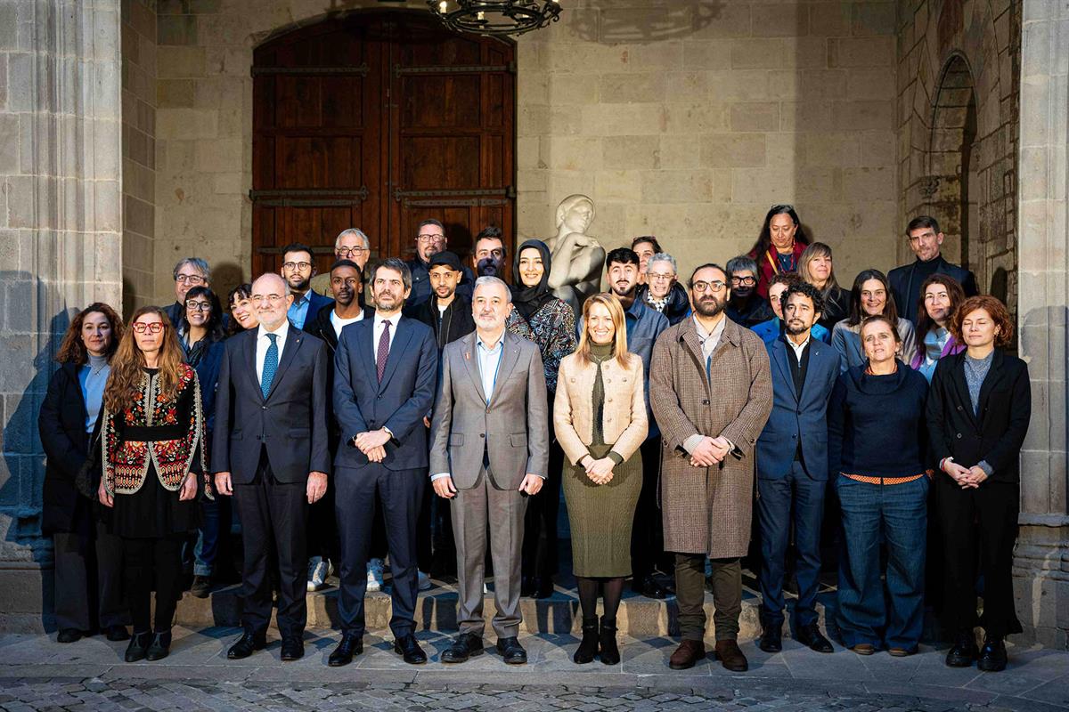 Recepción institucional de los artistas palestinos que participan en el 'Concert-Manifest x Palestina'