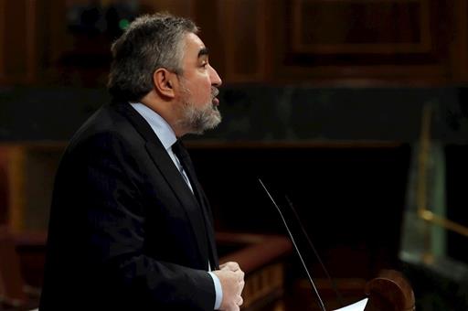 El ministro de Cultura y Deporte, José Manuel Rodríguez Uribes, en la tribuna del Congreso