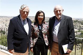 Miguel Ángel Aguilar, Margarita Robles y Diego Carcedo