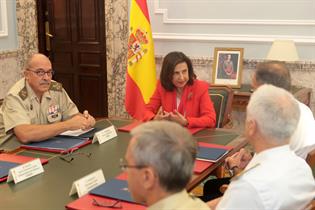 En la imagen, Margarita Robles y el jefe del Estado Mayor de la Defensa, Fernando Alejandre