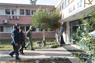 Margarita Robles a su llegada al edificio del ALA 12