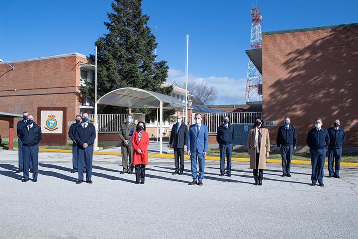 Robles y Duque visitan el nuevo Centro de Operaciones y Vigilancia Espacial