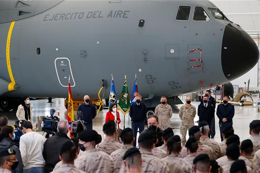 La ministra Robles durante su intervención