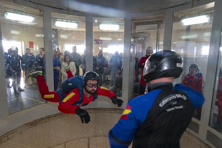 Túnel del viento de la Escuela Militar de Paracaidistas "Méndez Parada"