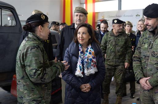La ministra de Defensa, Margarita Robles, durante su visita la Brigada 'Guadarrama XII'