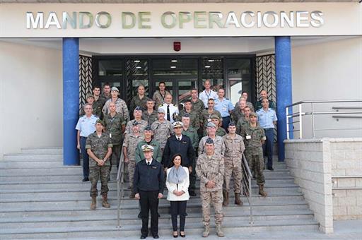 Foto de familia de la visita